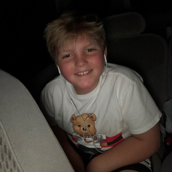 Meet your Posher, Jennifer - Picture 2 of 8